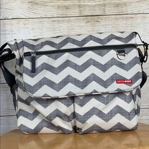 Skip hop diaper bag no tags never used